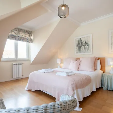 Flh Chic Chiado Exotic Spacious شقة Lisboa